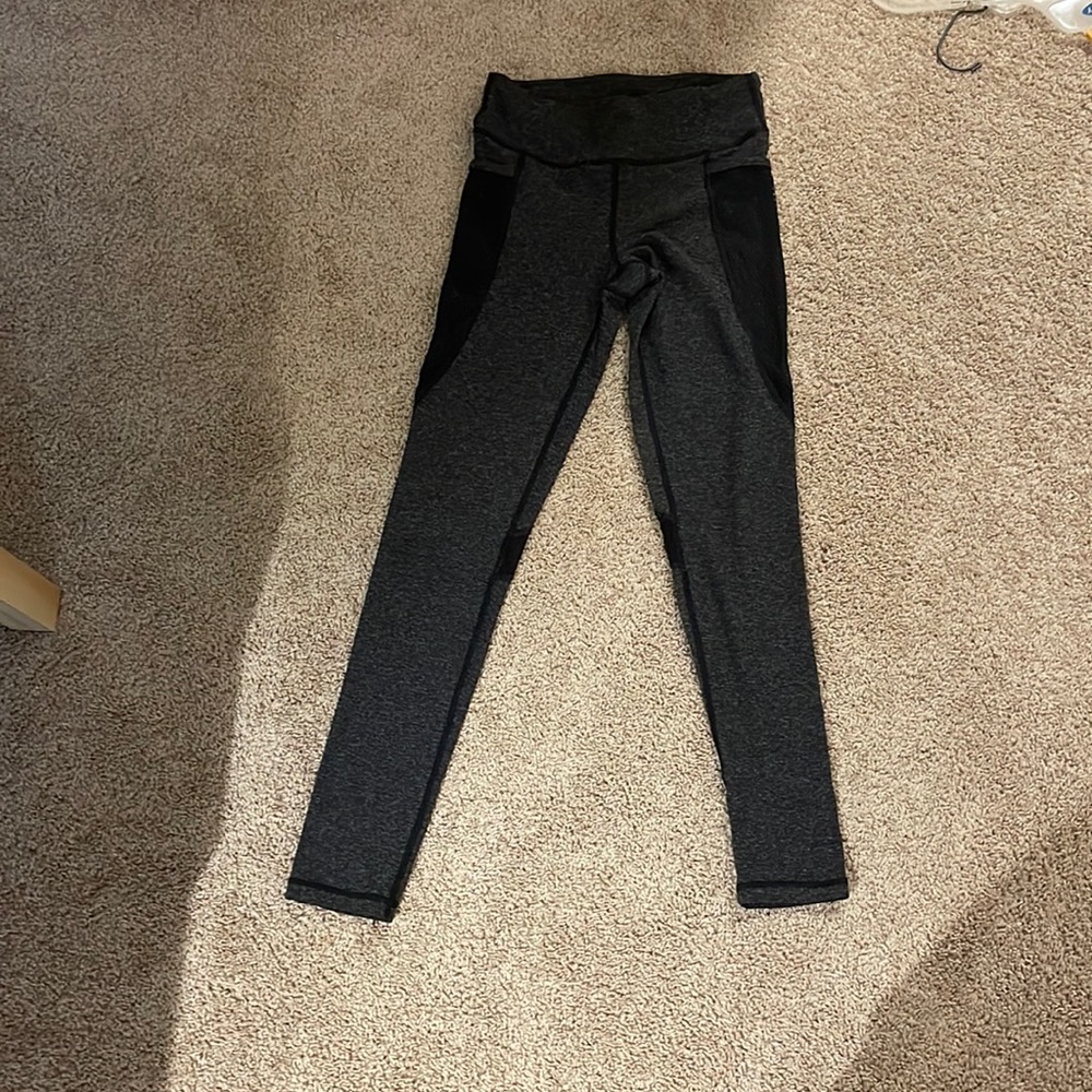 girls 12 grey leggings with black mesh pockets